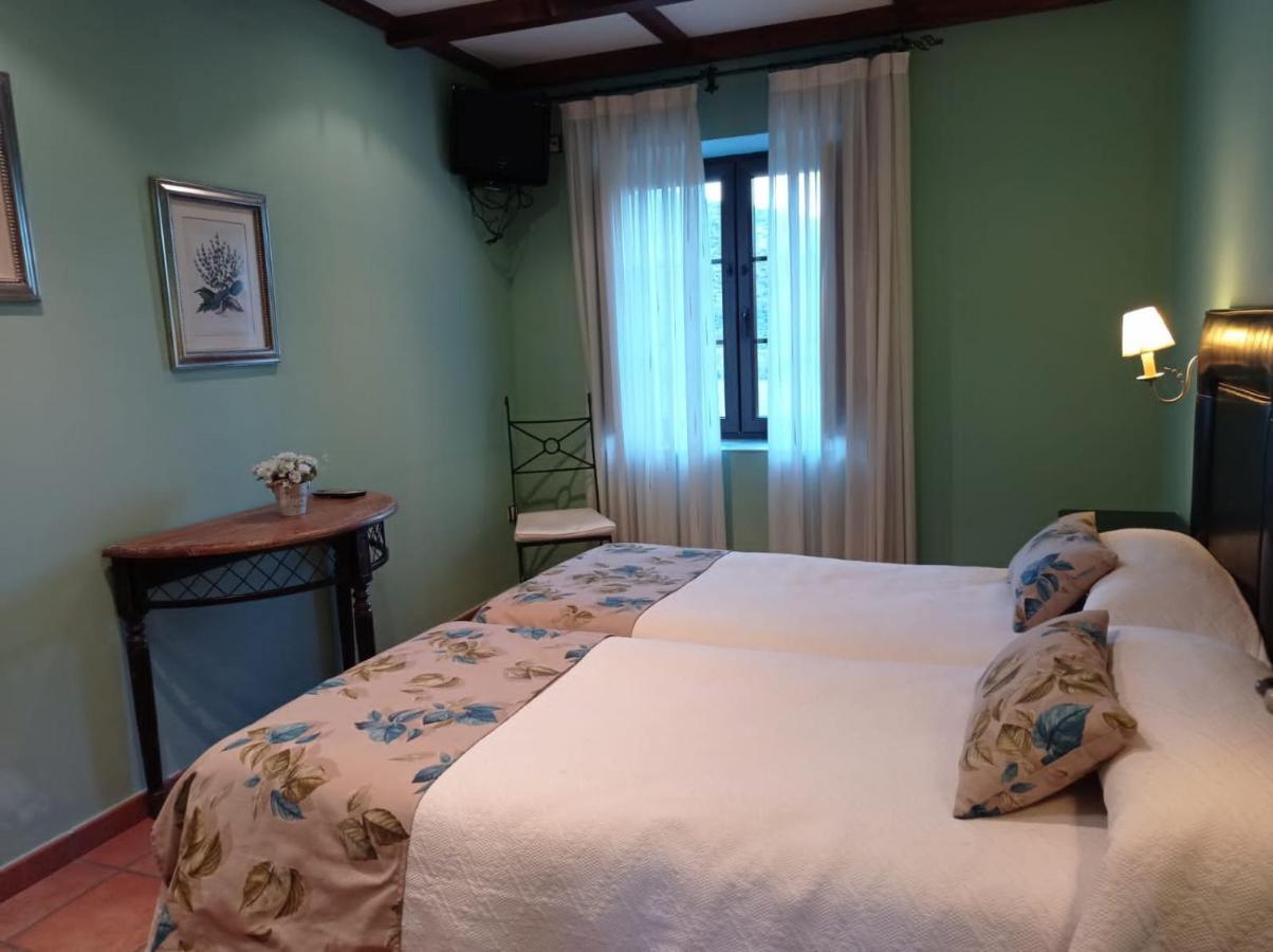 El Cuartel De Lugueros 호텔 외부 사진